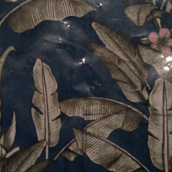 Tommy Bahama XL Hawaiian Shirt Bering Blue 2XB - Picture 3 of 3